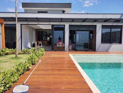 Casa para Venda, em Caraguatatuba, bairro Massaguaçu, 3 dormitórios, 2 banheiros, 3 suítes